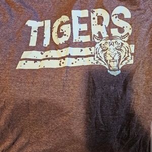 Brown Tigers Graphic T-Shirt